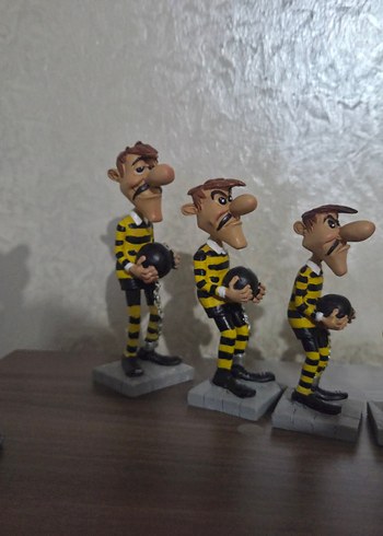 Red Kid ve Daltonlar Seti 
Renkli Animasyon Figürleri Seti - Görsel 2