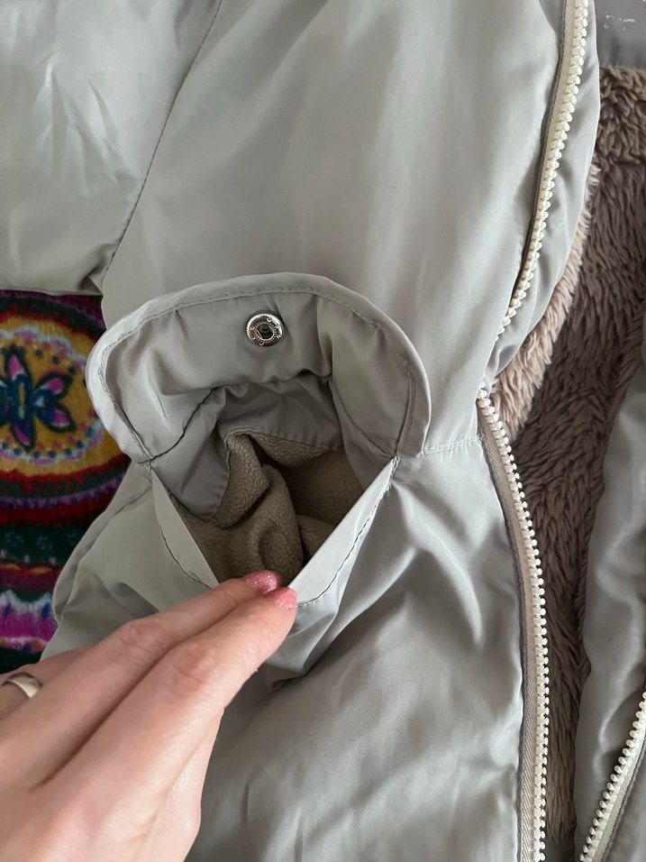 Zara Kız Çocuk Kapüşonlu Bej Peluş Detaylı Mont - Görsel 4