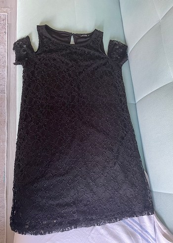 Dantel Detaylı Siyah elbise - Görsel 2