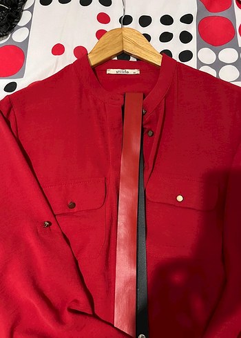 Kırmızı düğmeli tesettür elbise - Görsel 3