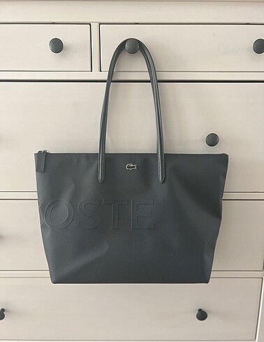 Lacoste kol çantası