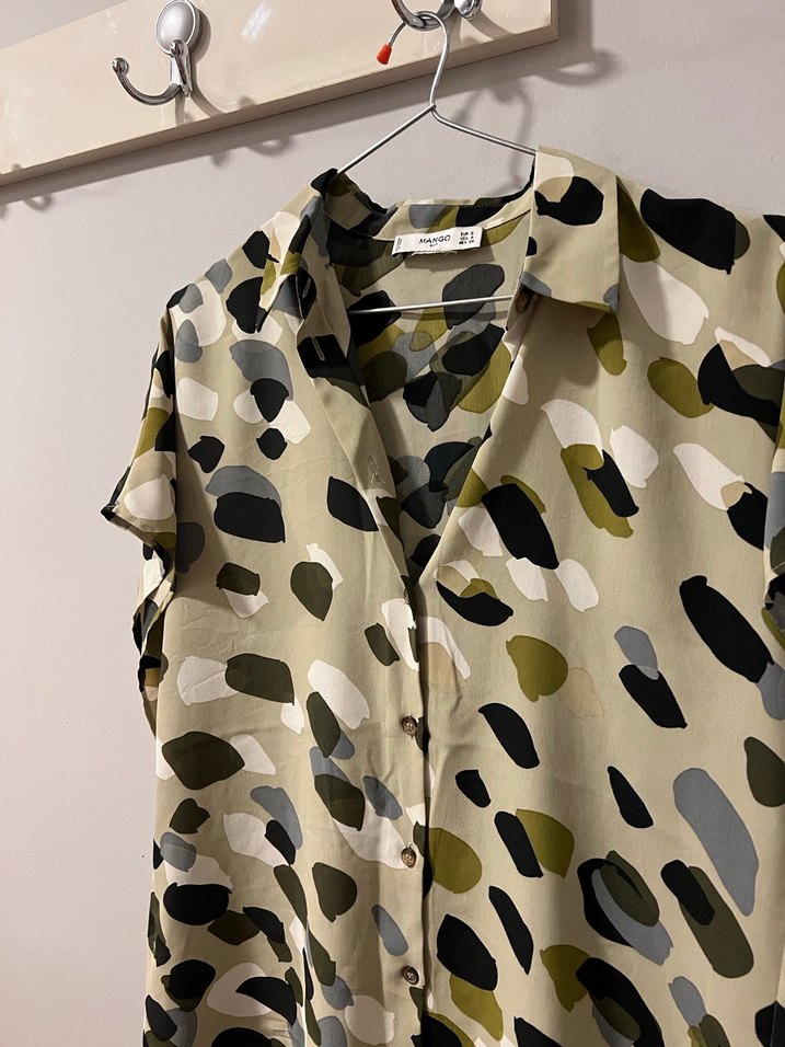 Mango haki yesil desenli kisa kollu gomlek bluz ust giyim - Görsel 3