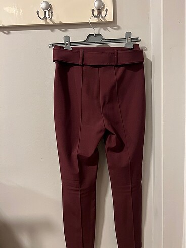 Twist Twist murdum bordo kemerli skinny pantalon alt giyim tayt