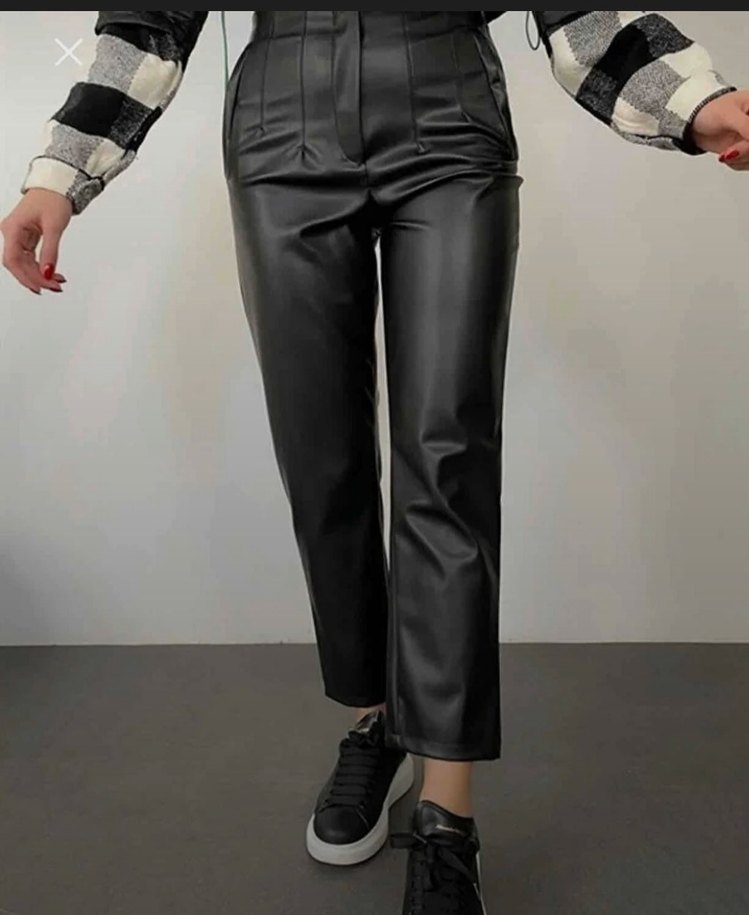 Siyah Deri Mini Kadın Pantolon - Görsel 2