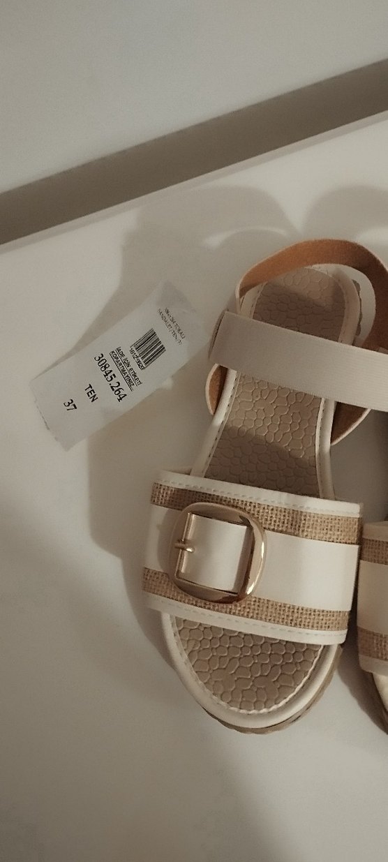 Bej Kadın Dolgu Topuklu Tokalı Sandalet - Görsel 2