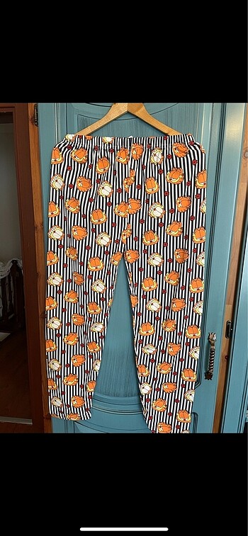Garfield tek alt yeni