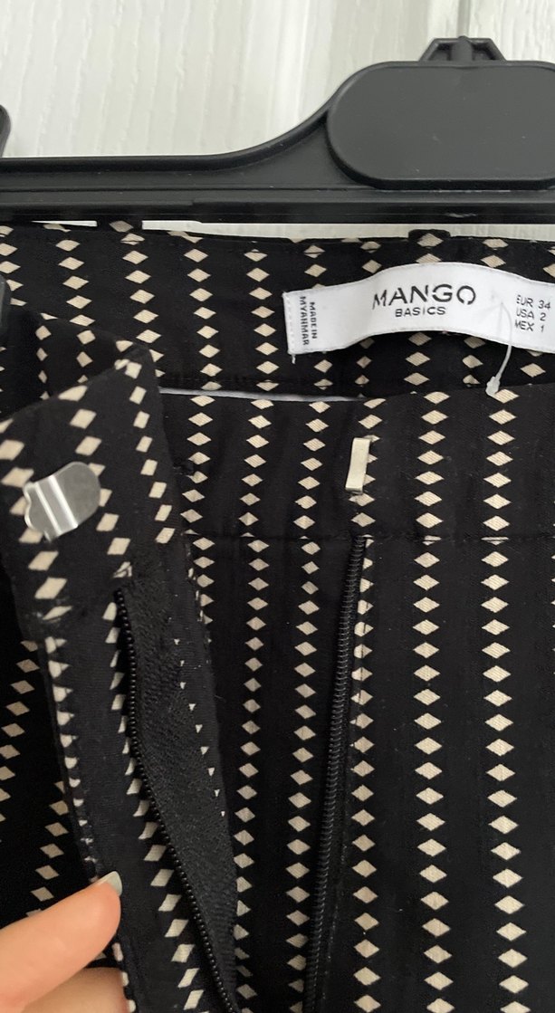 Mango Kadın Siyah desenli Kumaş Pantolon - Görsel 3