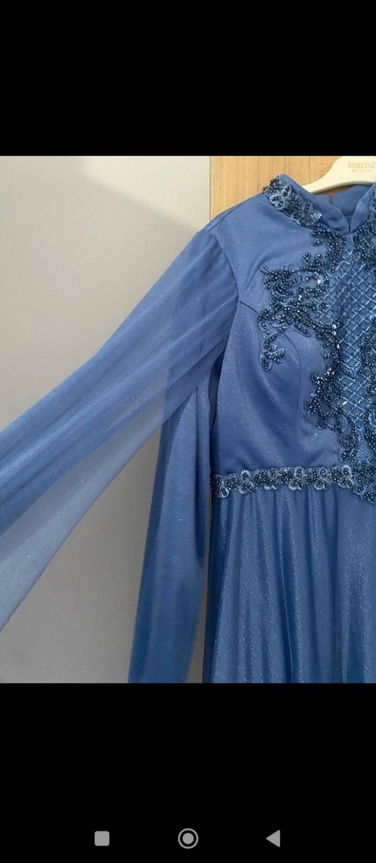 Uzun Kollu İşlemeli Mavi Abiye Elbise - Görsel 2