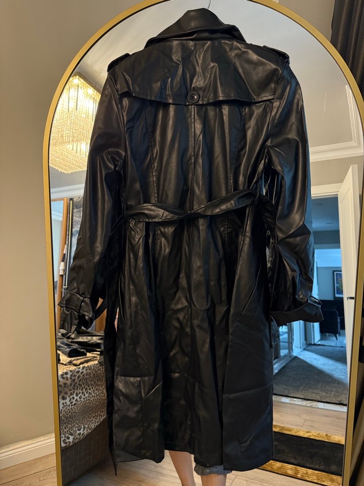 Kadın Siyah Deri Kemerli Uzun Ceket - Görsel 4