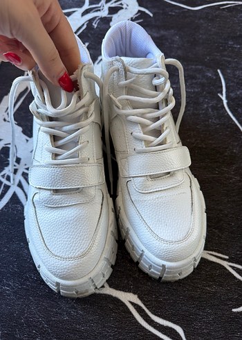 Beyaz Platform Topuklu Bağcıklı Kadın Spor Ayakkabı - Görsel 4