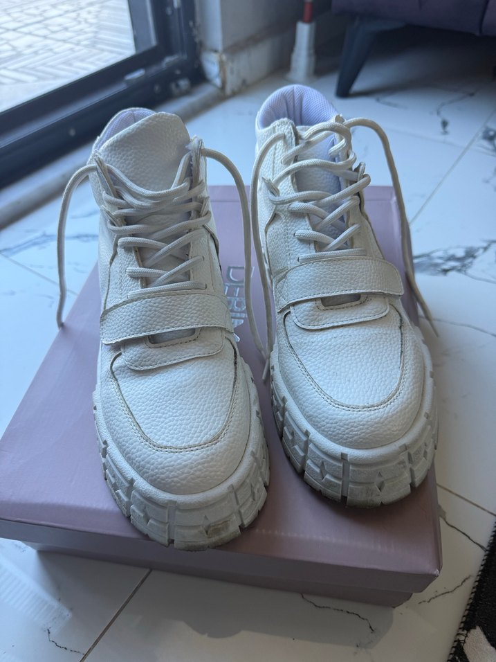 Beyaz Platform Topuklu Bağcıklı Kadın Spor Ayakkabı - Görsel 2