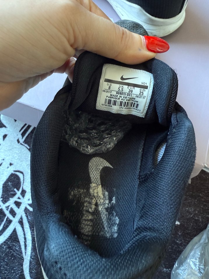 Kadın Gri Nike Spor Ayakkabı — görsel 6/9