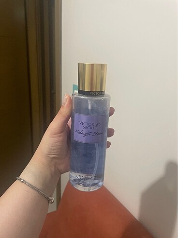 Victoria secret midnight bloom vücut spreyi