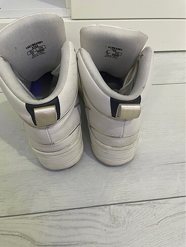 37 Beden Bershka