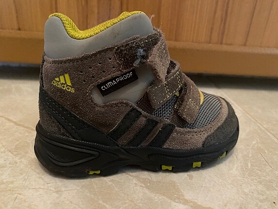 Orijinal adidas bot