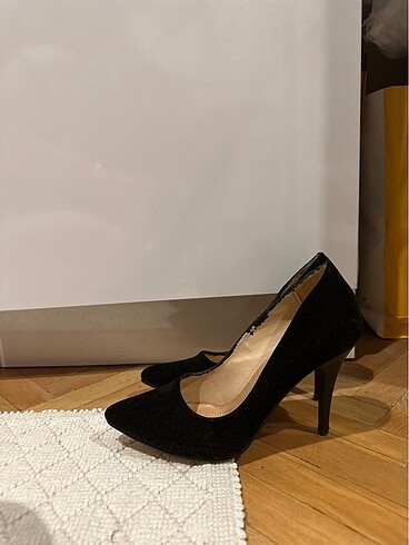 Siyah Stiletto