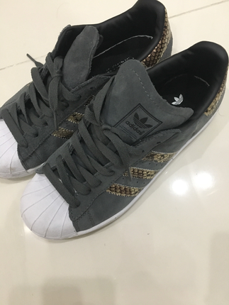 39 Beden Adidas spor ayakkabısı
