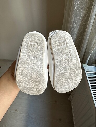 H&M Sorunsuz Beyaz bebek babet ayakkabı