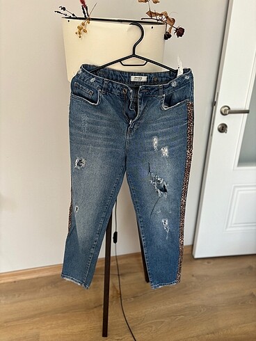 Yanları Leopar Mom Model Kot pantolon