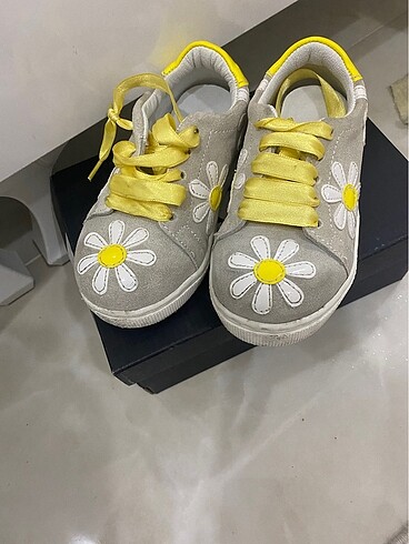 B&g storeden alındı