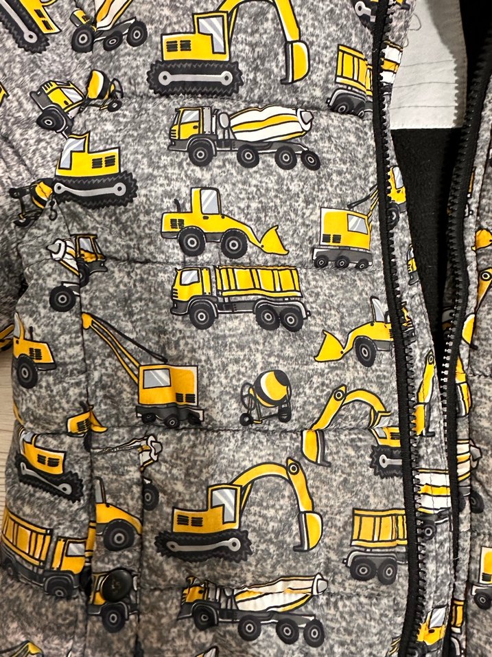 Gri Baskılı Kapüşonlu Erkek Çocuk Montu - Görsel 4