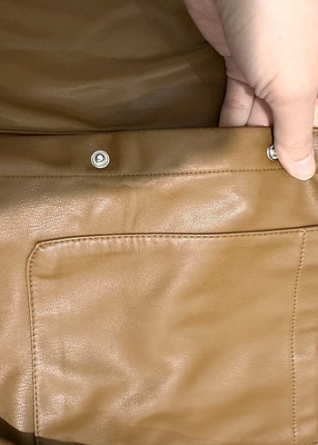 Düğmeli Bej Kadın Deri Ceket - Görsel 3