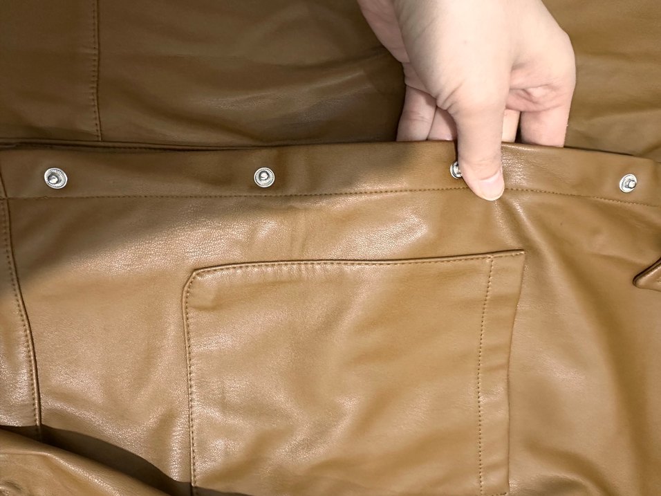 Düğmeli Bej Kadın Deri Ceket - Görsel 3