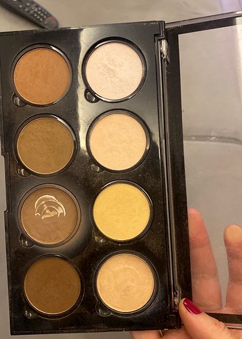 NYX Krem ve Pudra Kontür Paleti - Görsel 3