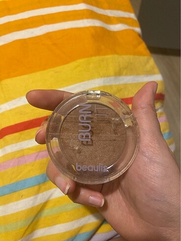 Kontür beaulis