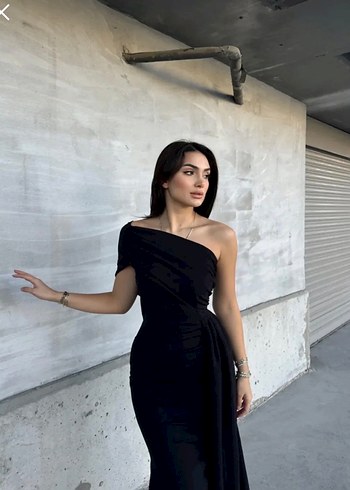 Siyah Drapeli Straplez Uzun Abiye Elbise - Görsel 2