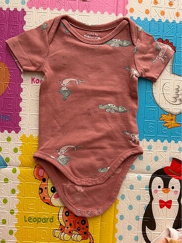 Kız bebek body/zıbın
