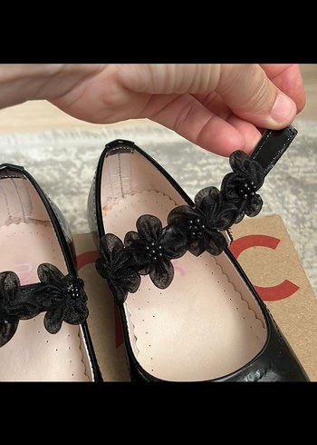 Kız Çocuk Siyah Nakışlı Tokalı Babet mnpc marka - Görsel 4