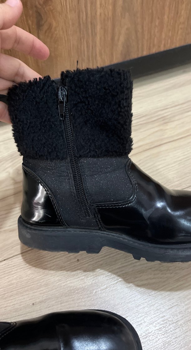 Kız Çocuk Siyah Kürklü Goth Bot LC Waikiki Marka - Görsel 4