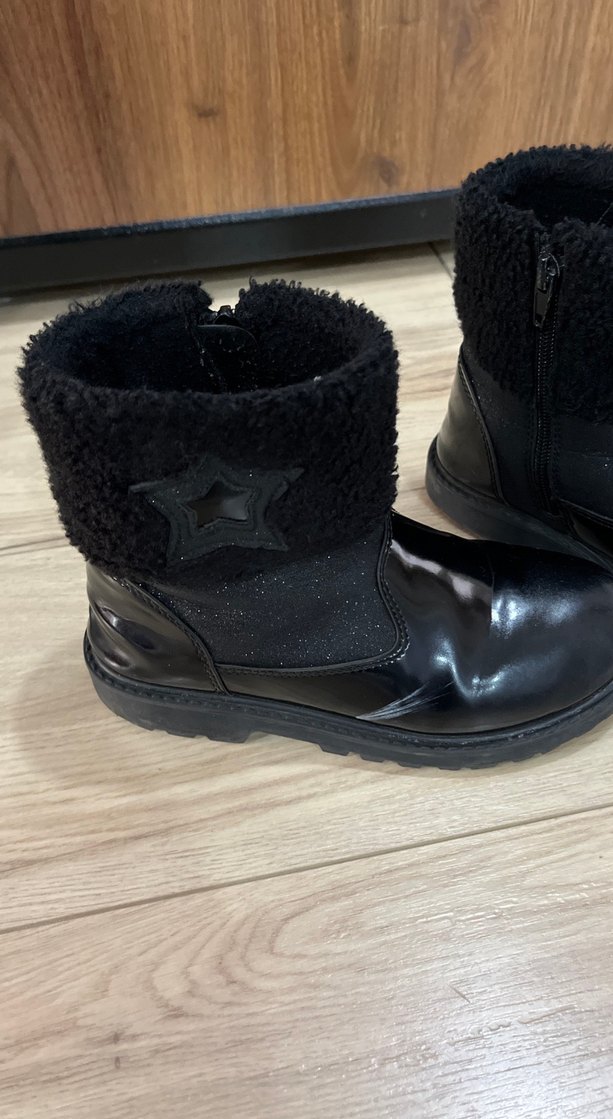 Kız Çocuk Siyah Kürklü Goth Bot LC Waikiki Marka - Görsel 3