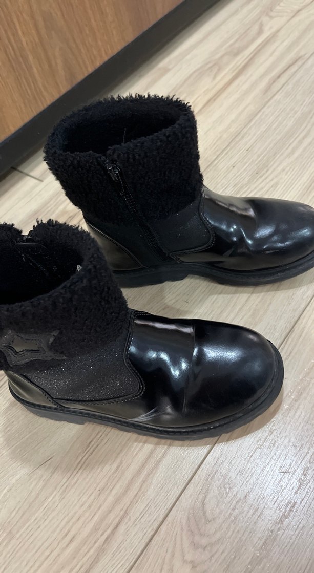 Kız Çocuk Siyah Kürklü Goth Bot LC Waikiki Marka - Görsel 2