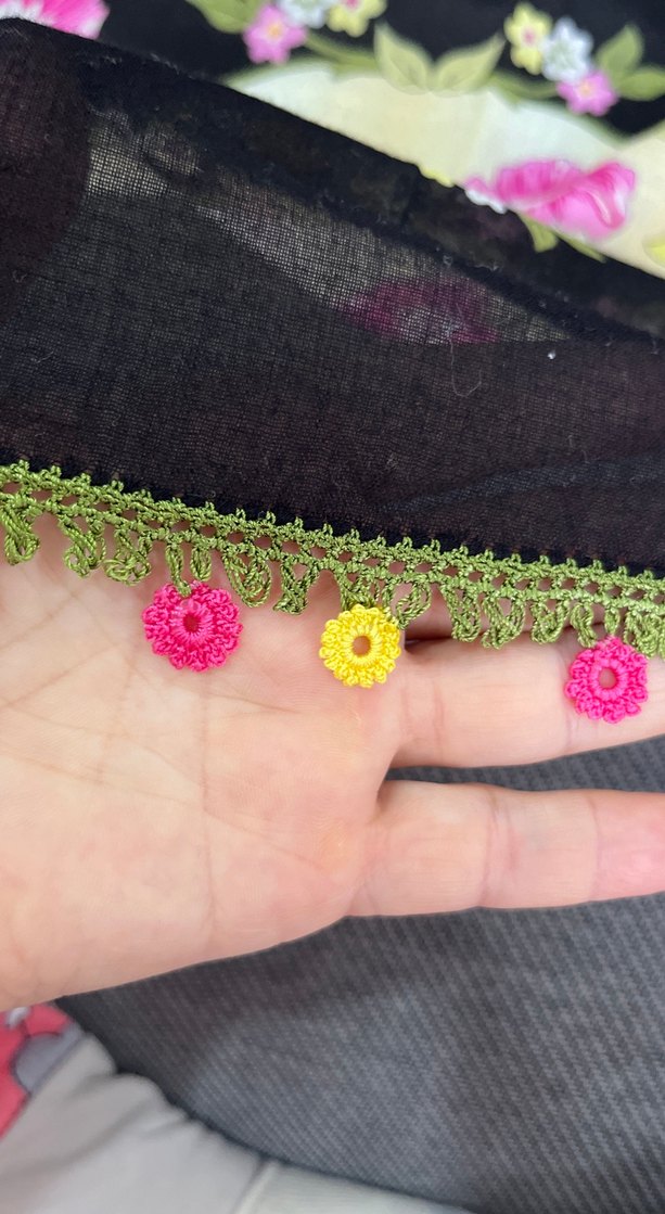 Çiçek Desenli Fırfırlı Kadın tülbent çeyizlik - Görsel 2