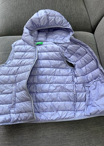 Kız Çocuk mor Kapüşonlu Şişme Yelek BENETTON MARKA - Görsel 2