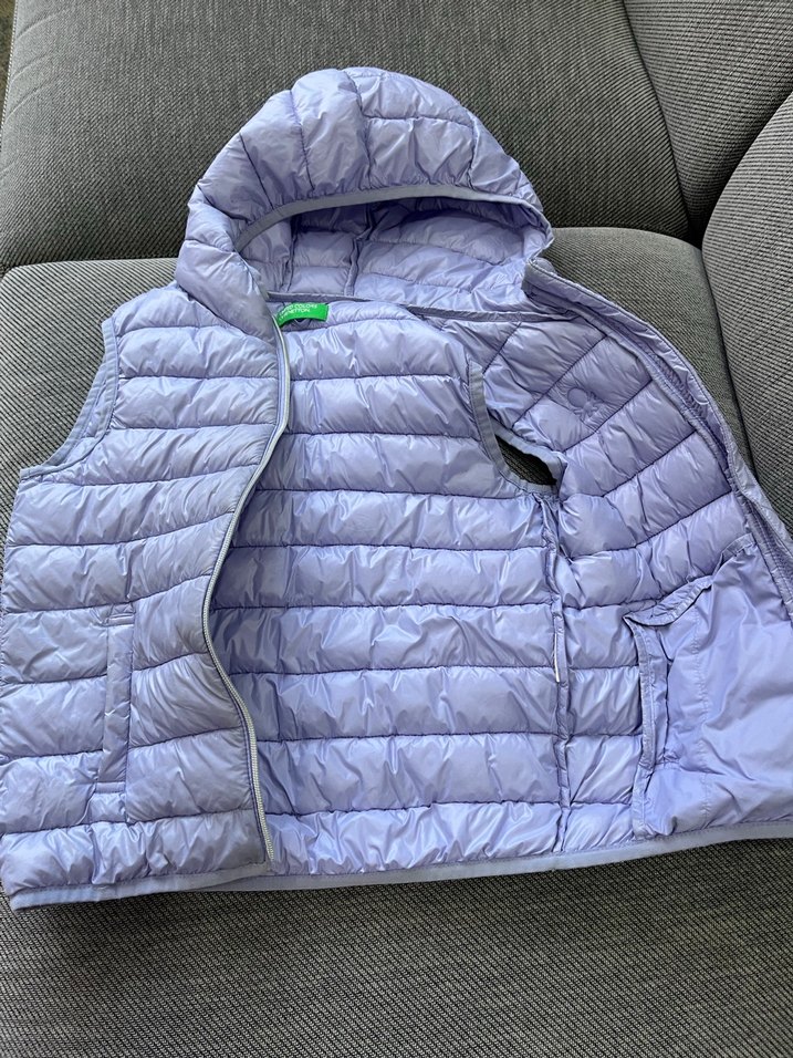 Kız Çocuk mor Kapüşonlu Şişme Yelek BENETTON MARKA - Görsel 2