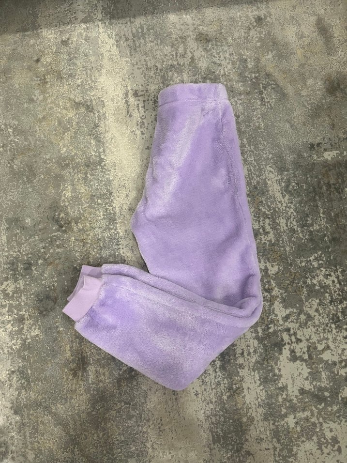 Kız Çocuk H&M MARKA Mor Elsa Baskılı Rahat Eşofman - Görsel 4