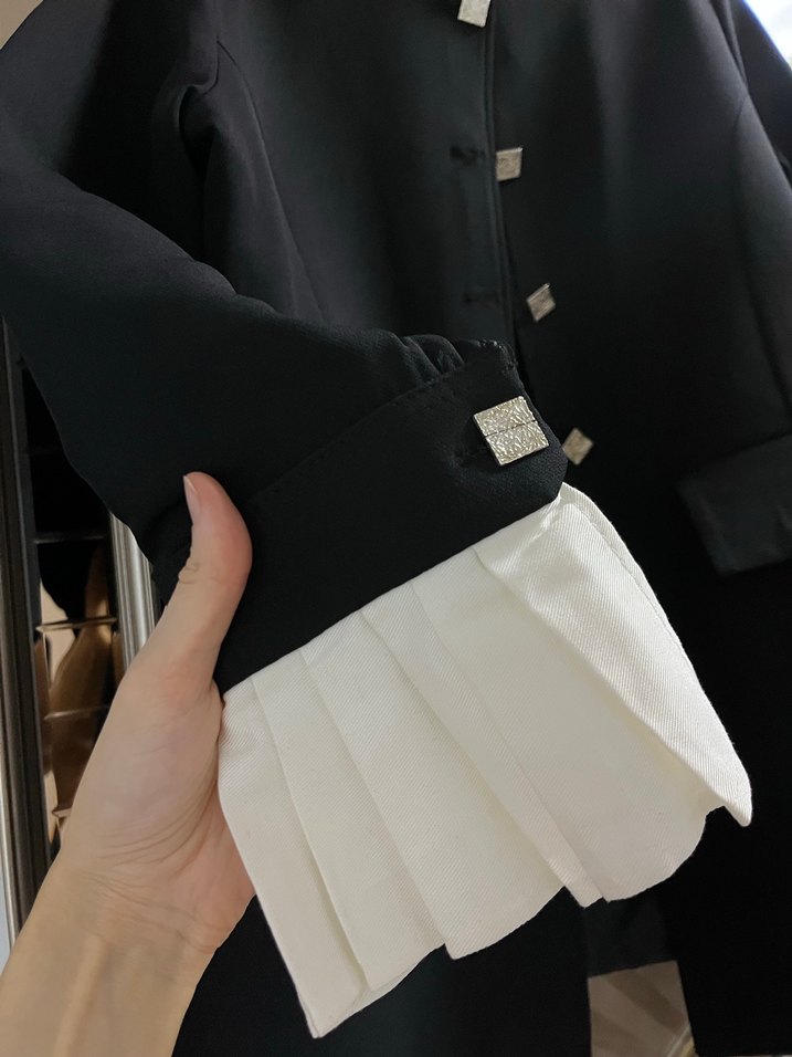 Düğmeli Siyah Kadın Ceket - Görsel 2