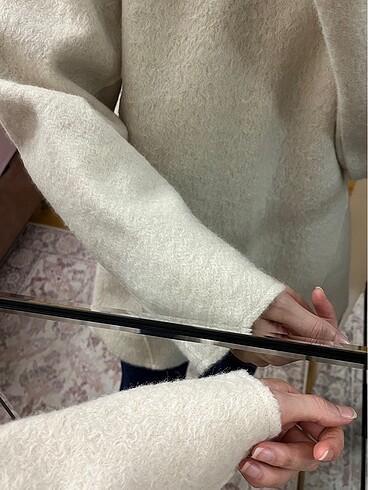 ZARA SWEATSHİRT