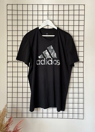 Adidas tshirt