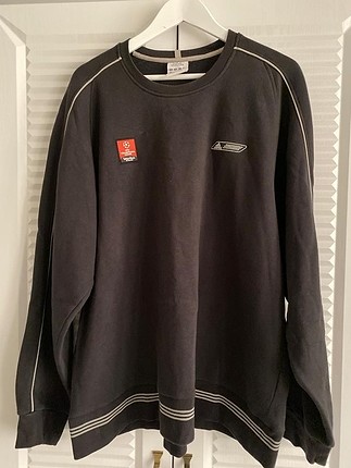 Adidas Sweatshirt