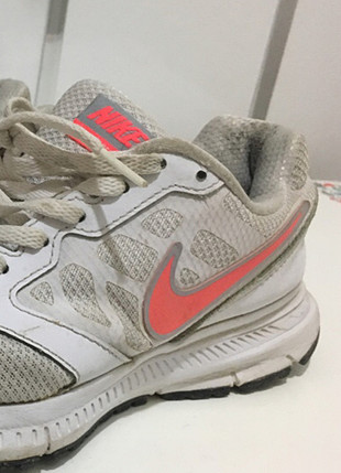 38 Beden Nike spor ayakkabı