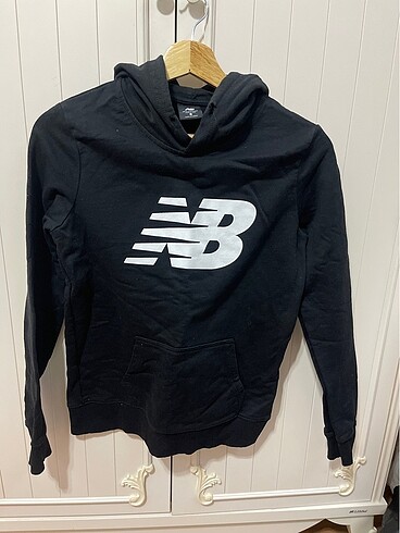 Kadın orjinal new balance sweatshirt s beden