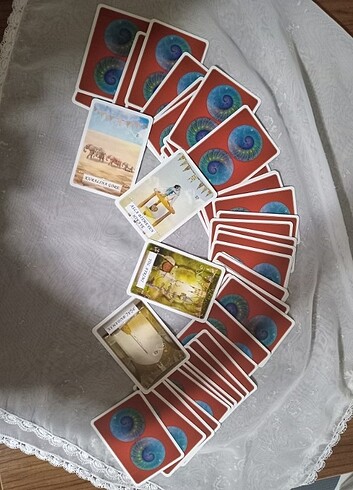 Diğer Tarot orakil kartları