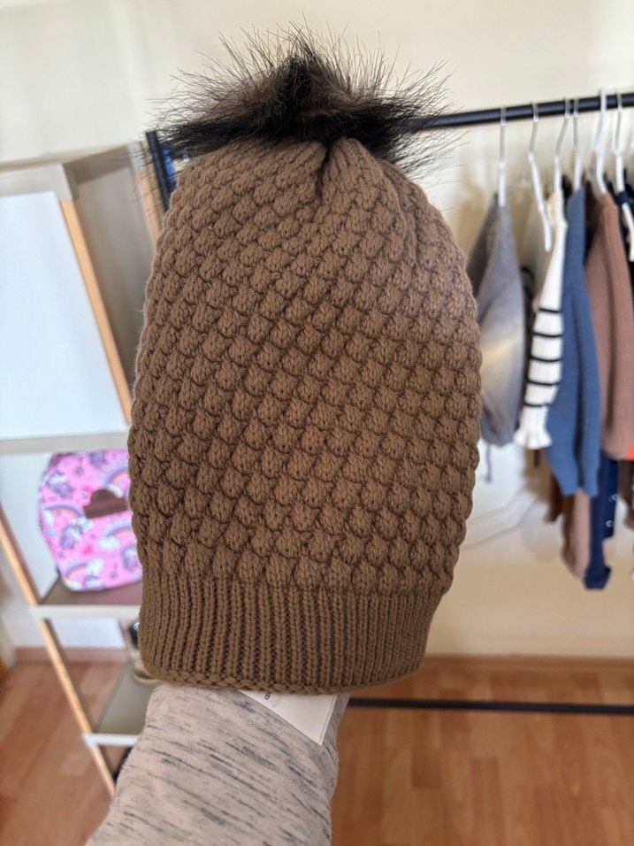 Kadın Örgü Kahverengi Ponponlu Bere - Görsel 2