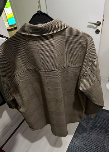 Düğmeli Kahverengi Gömlek - Görsel 2