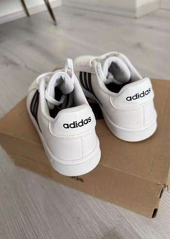 Beyaz Siyah Çizgili Kadın Sneakers - Görsel 4