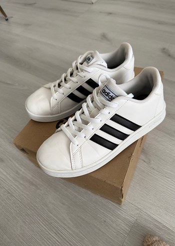 Beyaz Siyah Çizgili Kadın Sneakers - Görsel 3